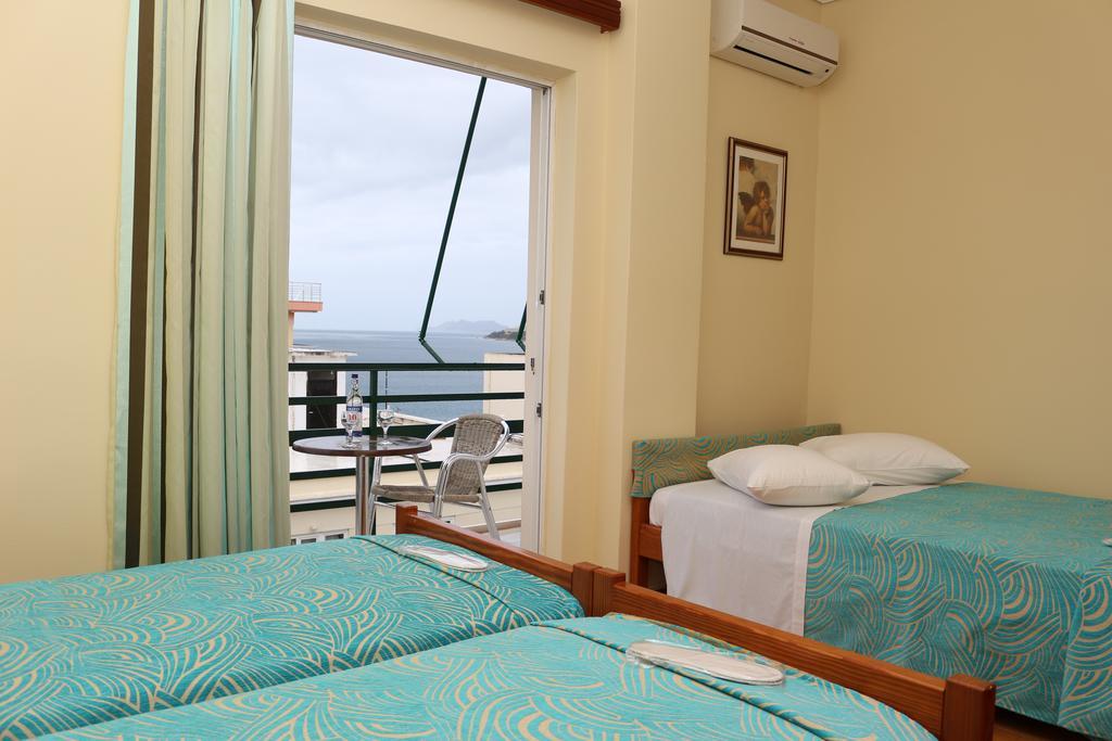 Hotel Loutraki ภายนอก รูปภาพ