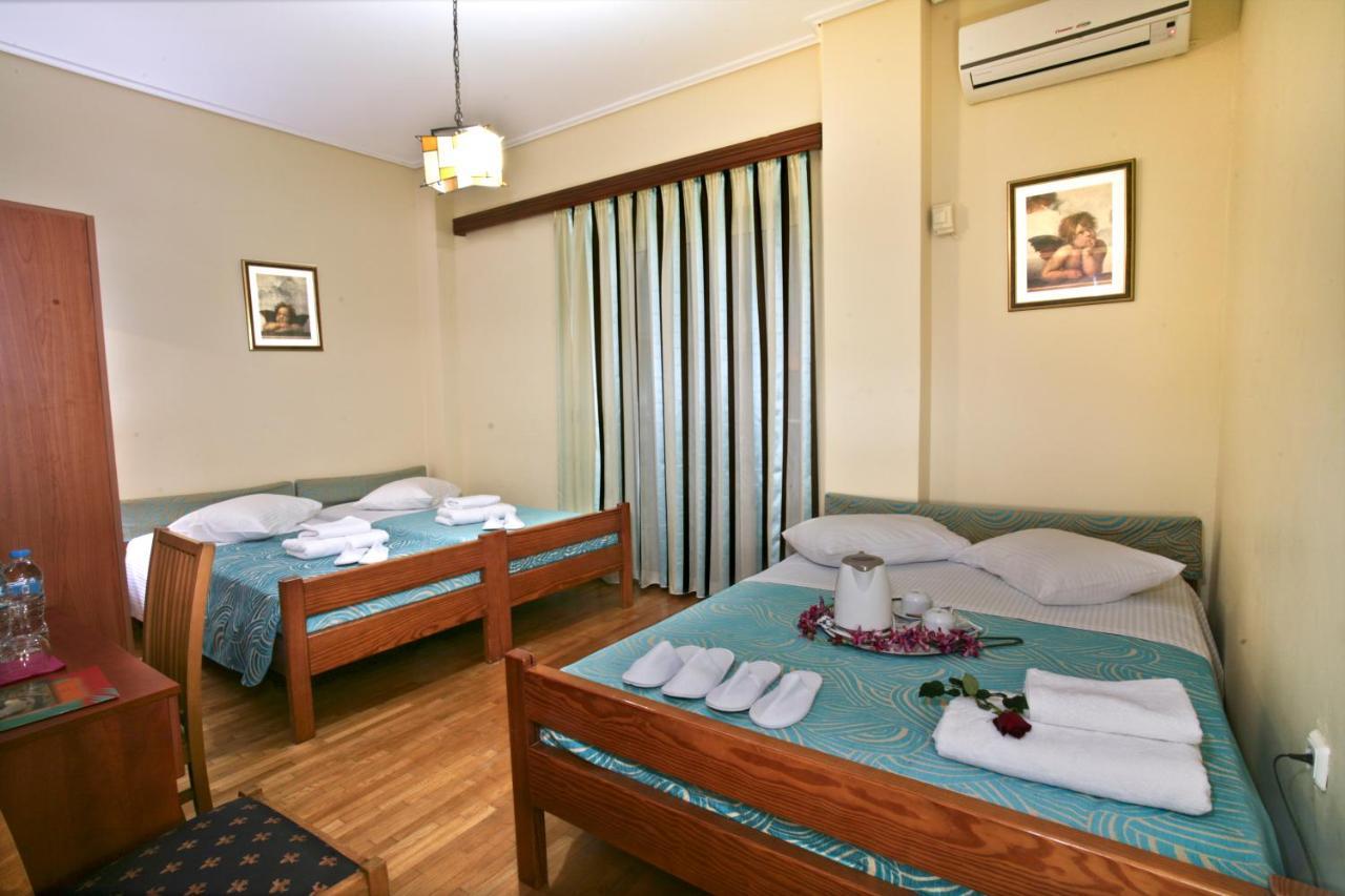 Hotel Loutraki ภายนอก รูปภาพ